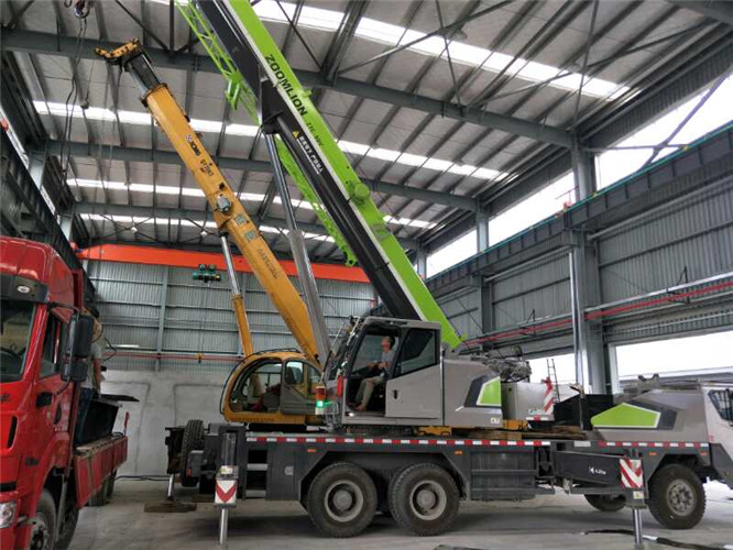 梨树区高空车出租需要注意哪些安全事项？