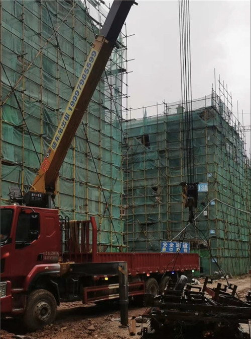 梨树区“慢工细活”—— 吊车的 “微动控制” 技术